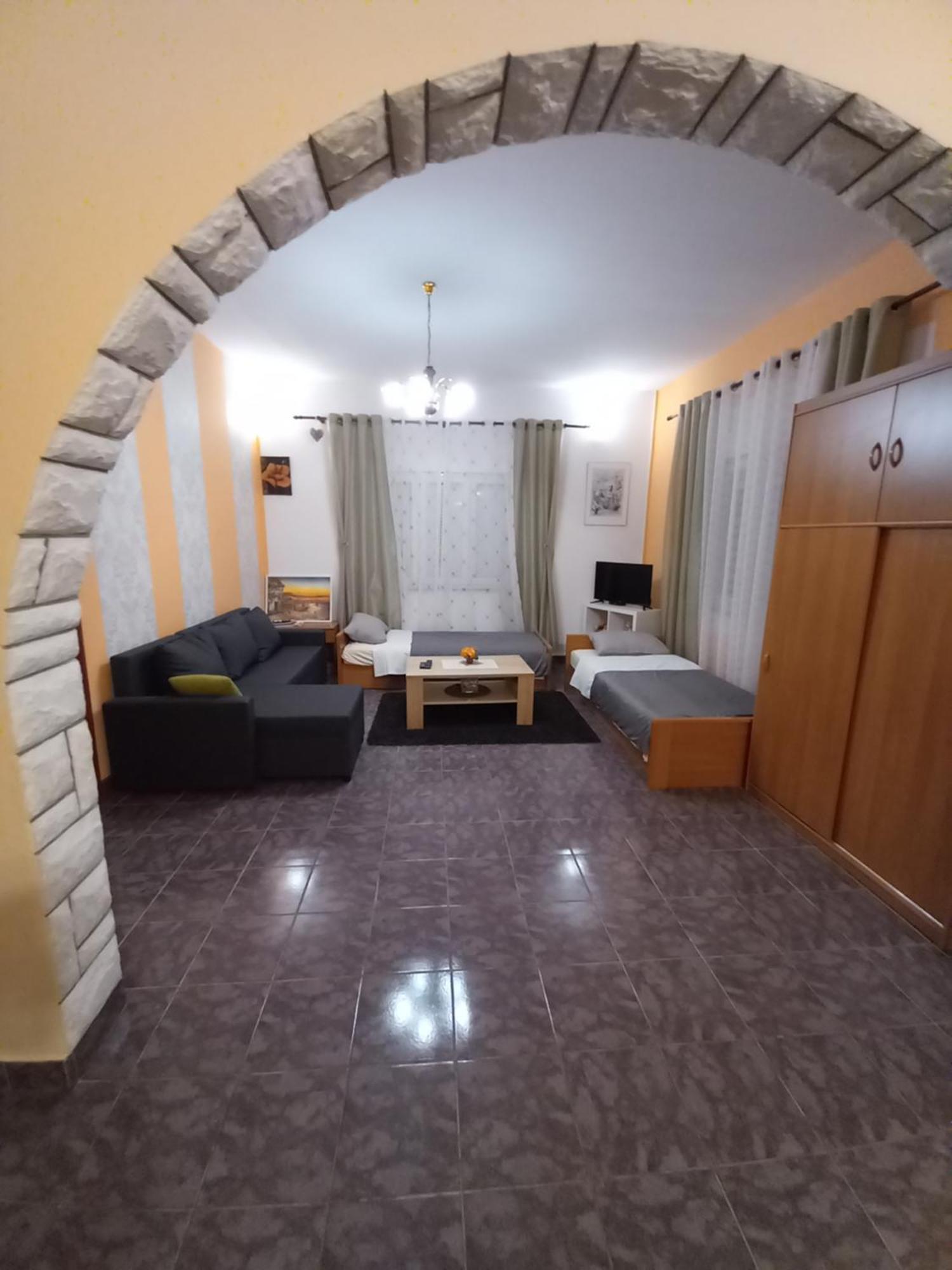 Apartment T&L Vir Luaran gambar