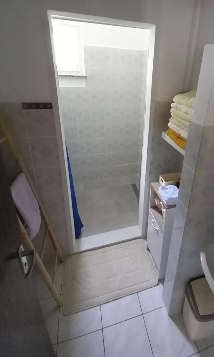 Apartment T&L Vir Luaran gambar