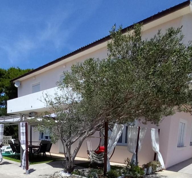 Apartment T&L Vir Luaran gambar